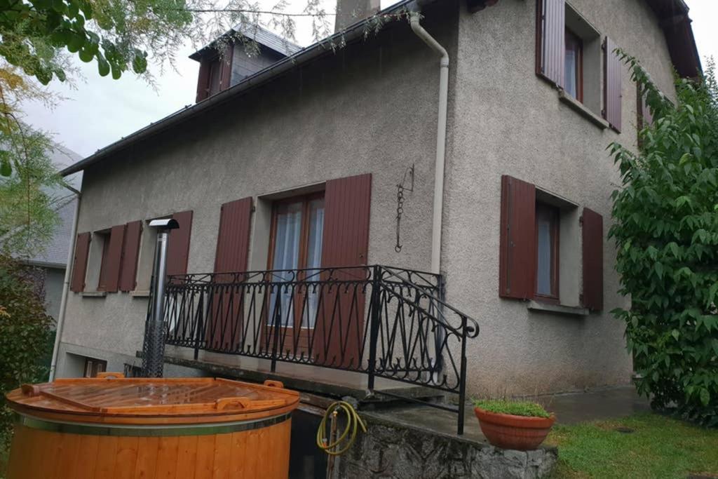Вилла Le Gite Des 3 Vallees Люс-Сен-Совёр Экстерьер фото